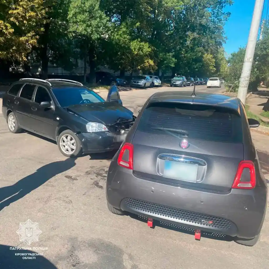 У Кропивницькому зіштовхнулися Chevrolet та Fiat: обійшлося без постраждалих