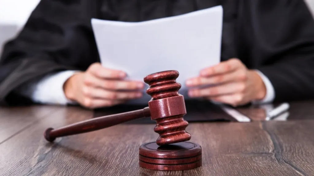 Посадовців із Новоукраїнки підозрюють у завищених закупівлях генераторів під час блекауту