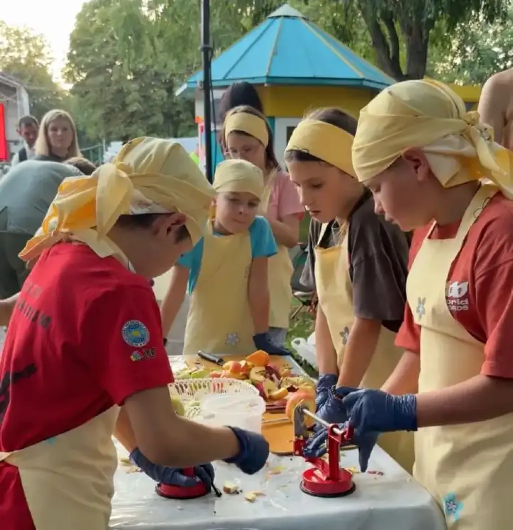 “Мистецтво і сталь”: у Кропивницькому відбувся благодійний фестиваль на підтримку ЗСУ