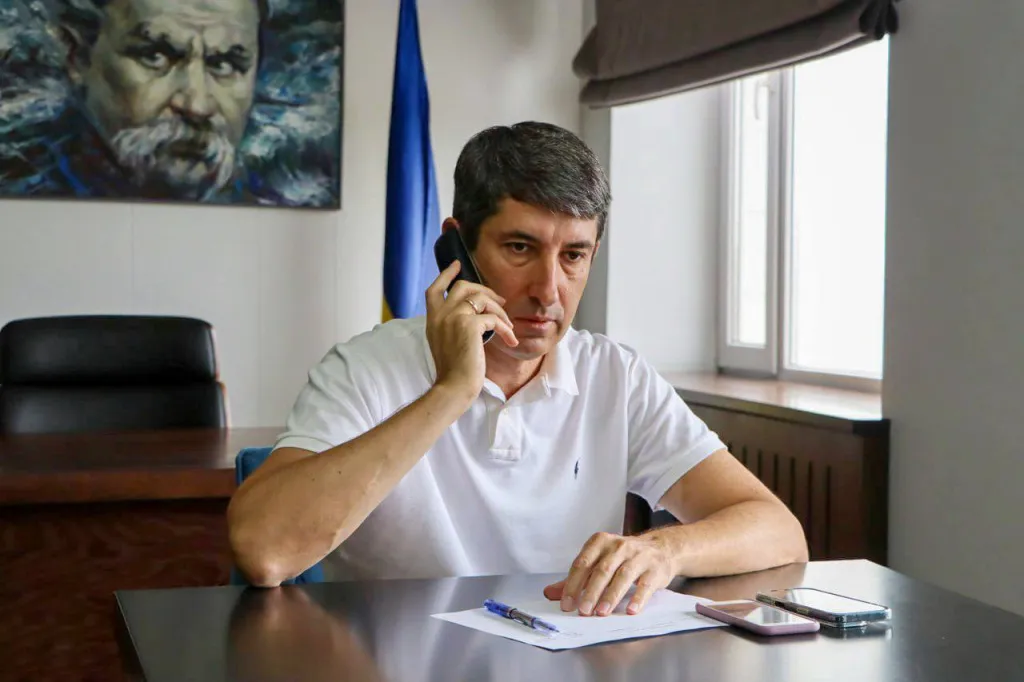 Жителі Олександрії спілкувалися з міським головою у форматі прямого телефонного зв’язку