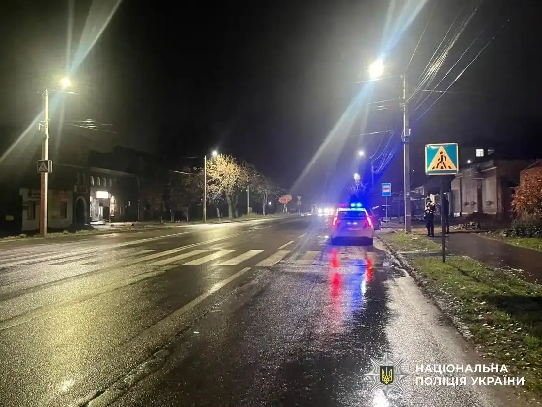 У Кропивницькому Mercedes збив трьох дітей на пішохідному переході