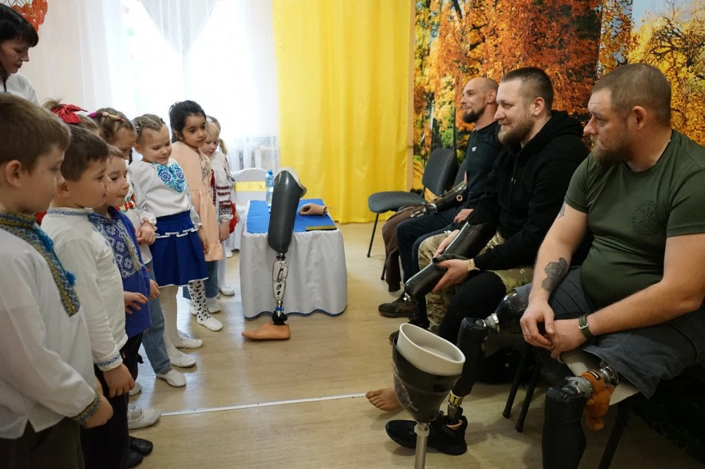 Ветерани завітали до дитсадка: щира зустріч, що торкнулася сердець