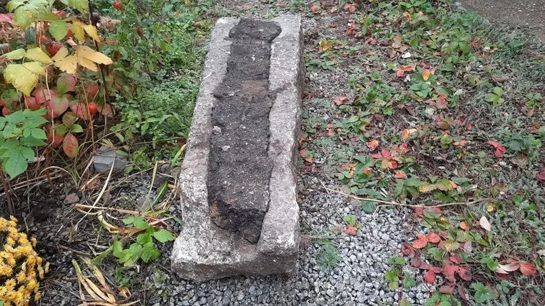 У Кропивницькому музеї врятували від сміття рідкісний кам’яний жолоб XIX століття
