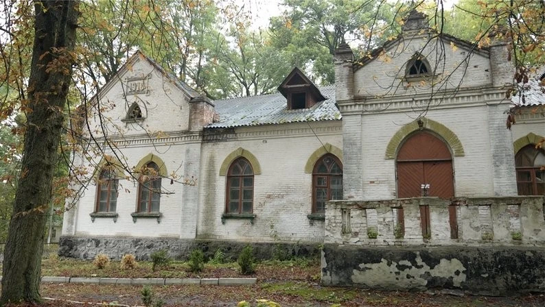 Скарбничка пам’яті одного села: як колишній учитель зберігає історію Козацького