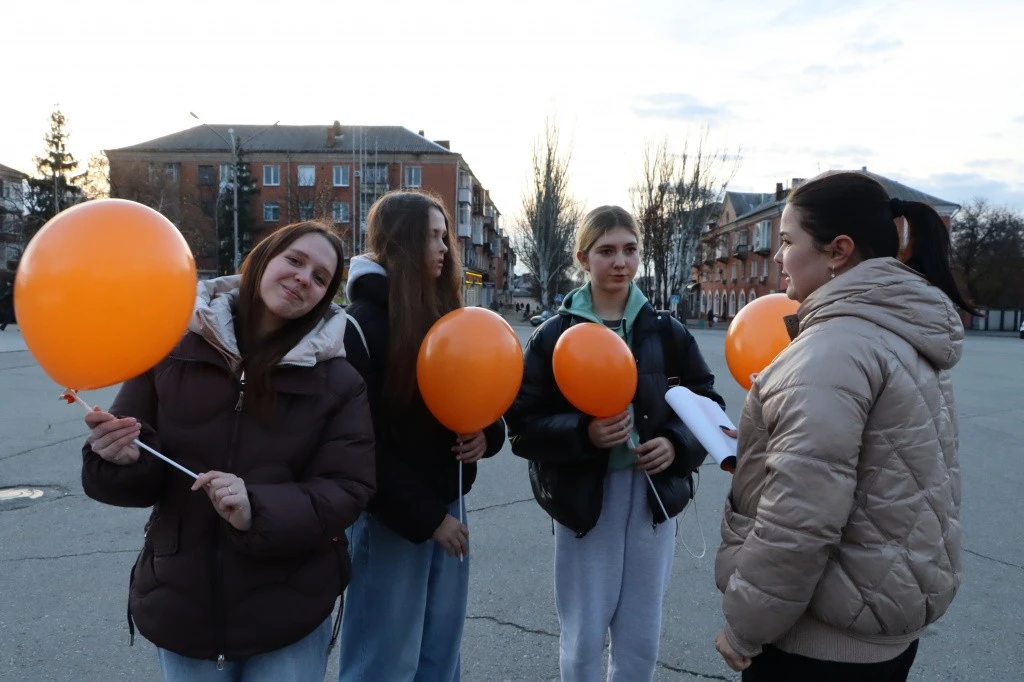 В Олександрії нагадали про небезпеку насильства: на Соборній провели просвітницьку акцію