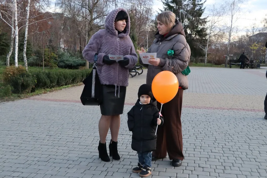 В Олександрії нагадали про небезпеку насильства: на Соборній провели просвітницьку акцію