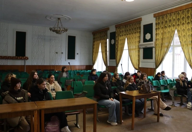 Світловодські ліцеїсти зазирнули у щоденну роботу міської влади
