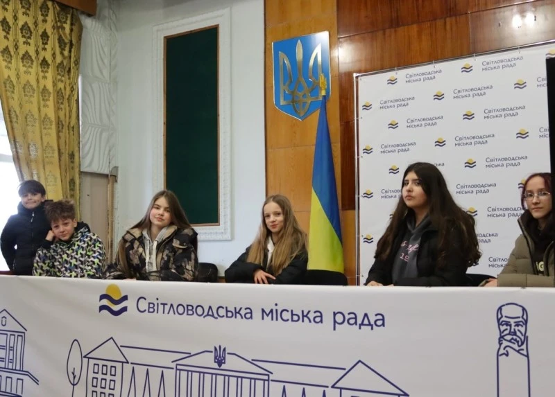 Світловодські ліцеїсти зазирнули у щоденну роботу міської влади