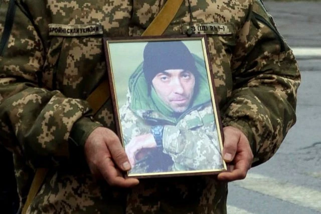 У Світловодську попрощалися із загиблим воїном Михайлом Плахотним