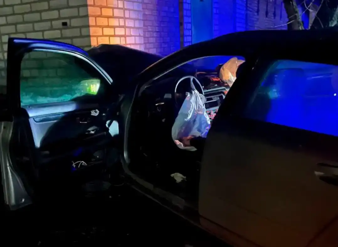 У Кропивницькому п’яний водій Audi протаранив паркан опівночі