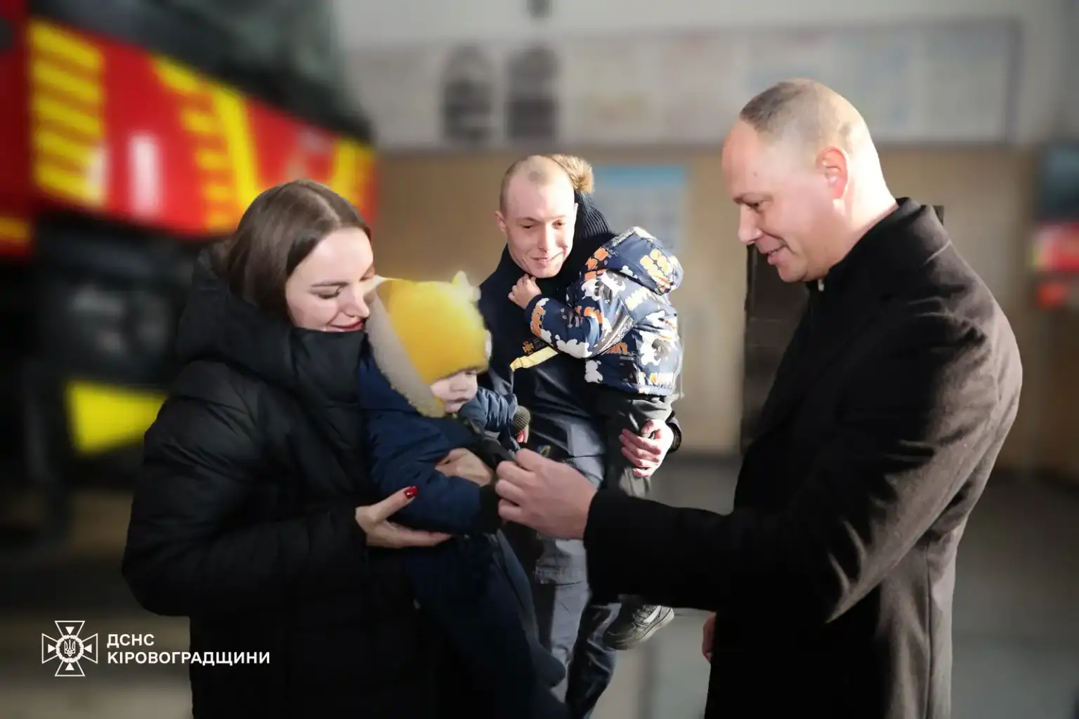 На Кіровоградщині дві родини рятувальників отримали власні службові квартири