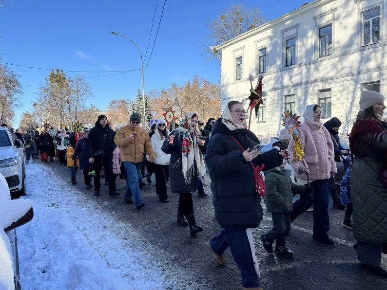 Полтава зустріла першу Різдвяну Ходу звіздарів: відродження автентичних традицій