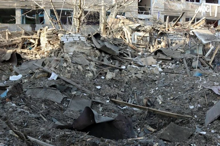 Російські обстріли на Херсонщині: двоє загиблих і поранені мирні жителі