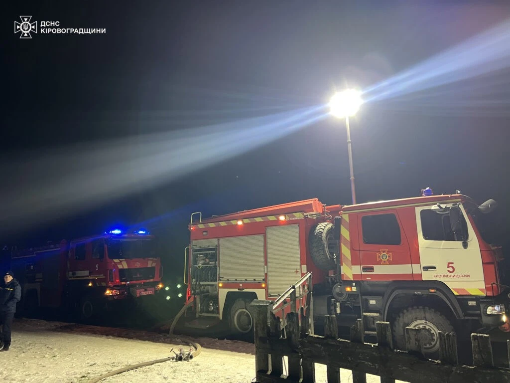 Дві пожежі на Кіровоградщині: аптека та приватний будинок охоплені вогнем