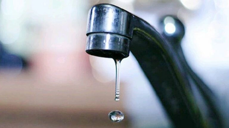 Через аварію мешканці двох вулиць Кропивницького отримують воду зі зниженим тиском