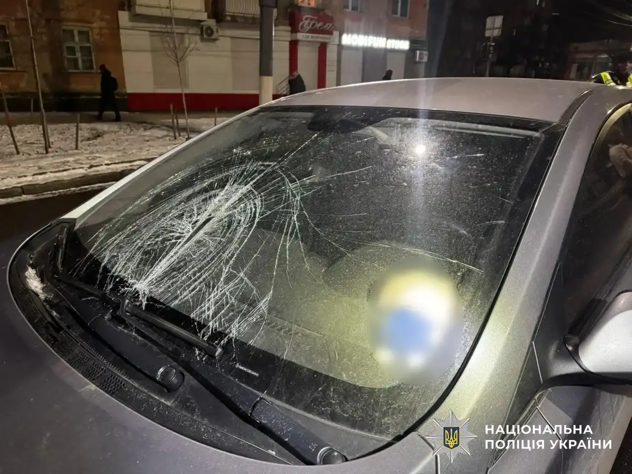 У Кропивницькому автомобіль збив жінку на пішохідному переході
