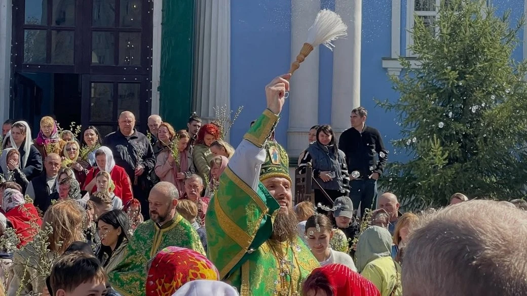 Освячена верба та молитва за мир: як у Кропивницькому зустріли Вхід Господній в Єрусалим