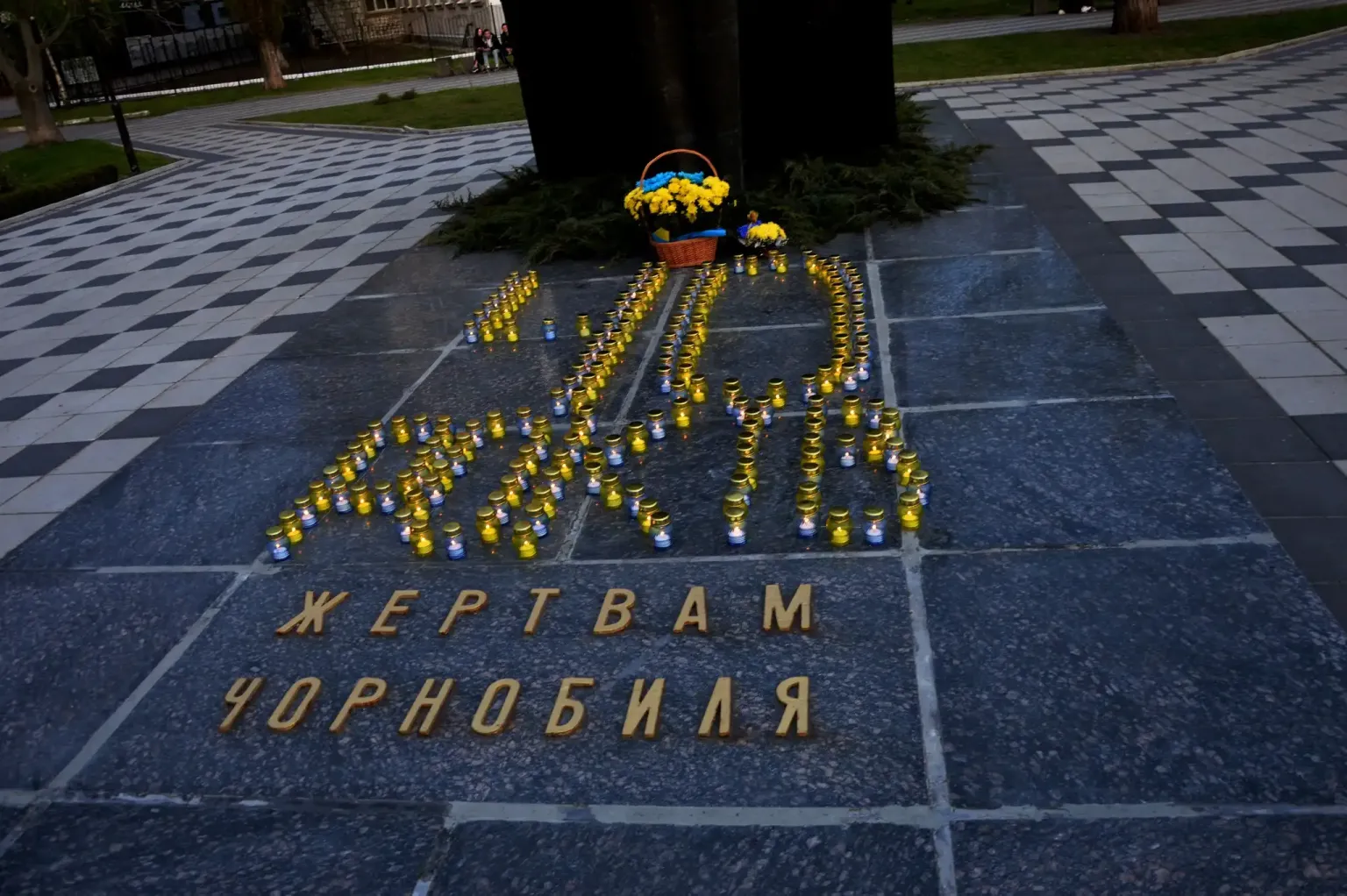Кропивницький вшанував пам’ять жертв Чорнобильської катастрофи запаленням 40 свічок