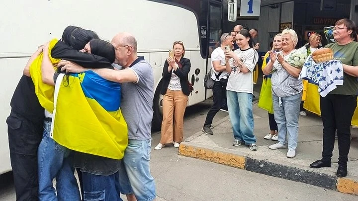 Після Чечні та 2,5 років неволі: у Кропивницькому зустріли звільненого військового Олександра Іщенка